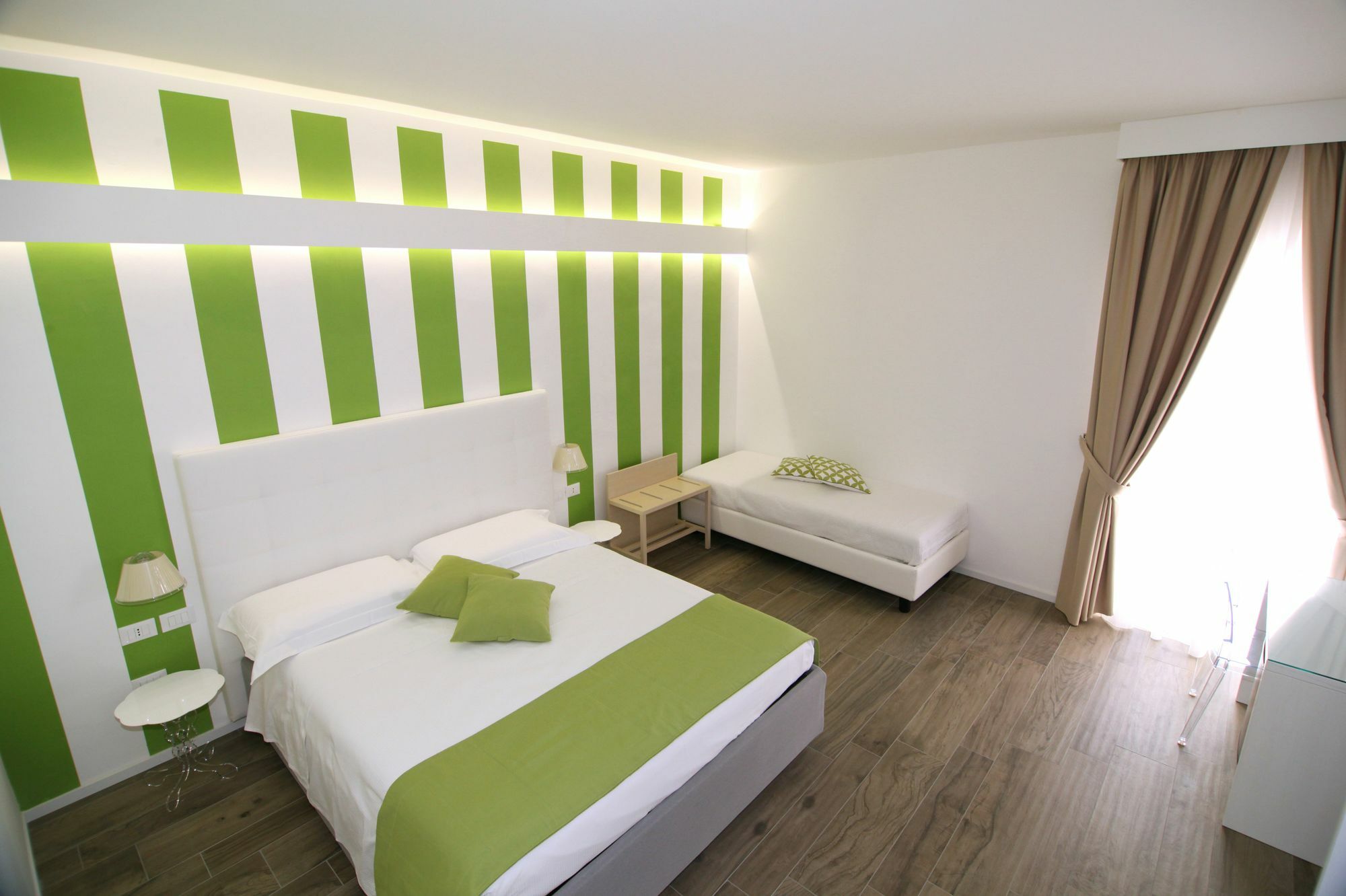 Domus Nova Hotel Reggio di Calabria Kültér fotó